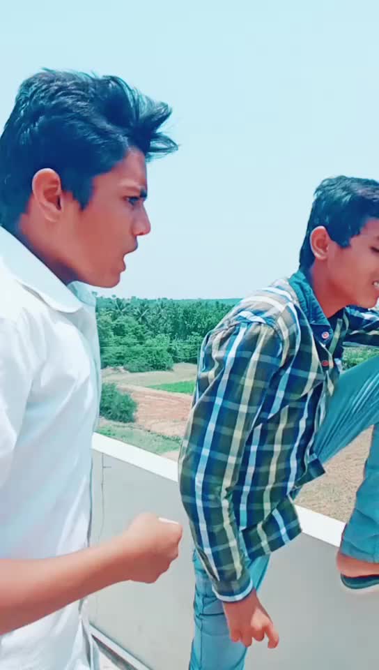 @KINGMAKER VISHWAS 😜