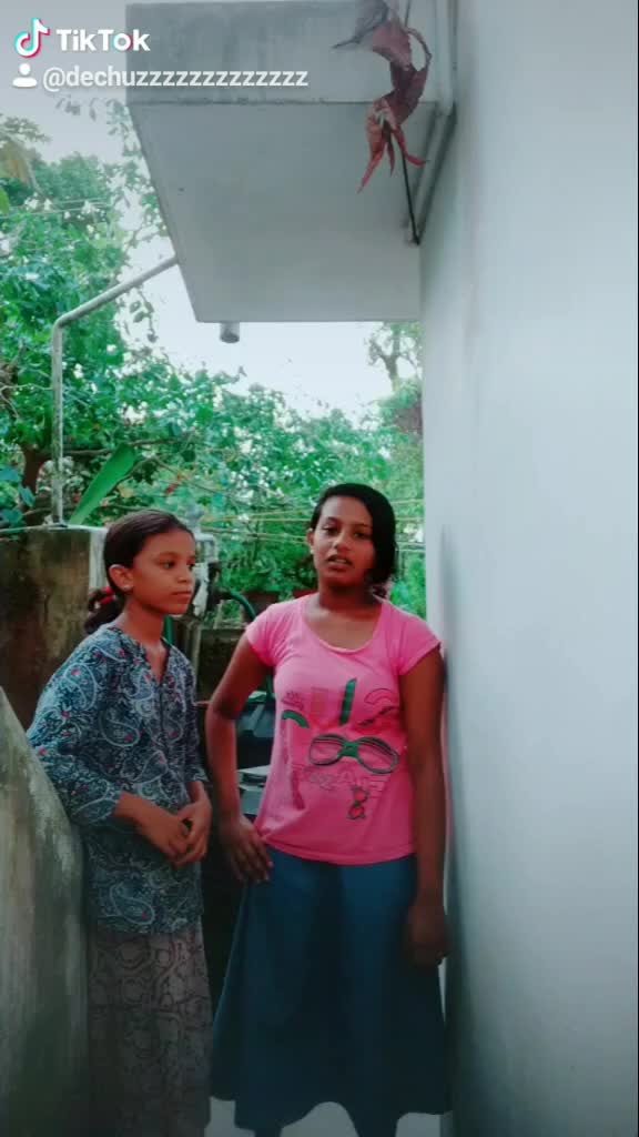 @Devika_deChuzzzz