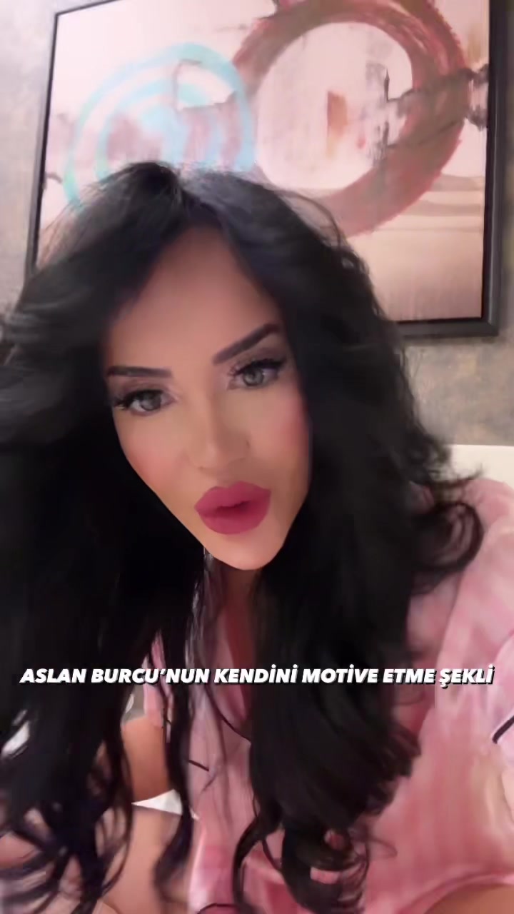 @MELEK ÖZÇAĞAN💎