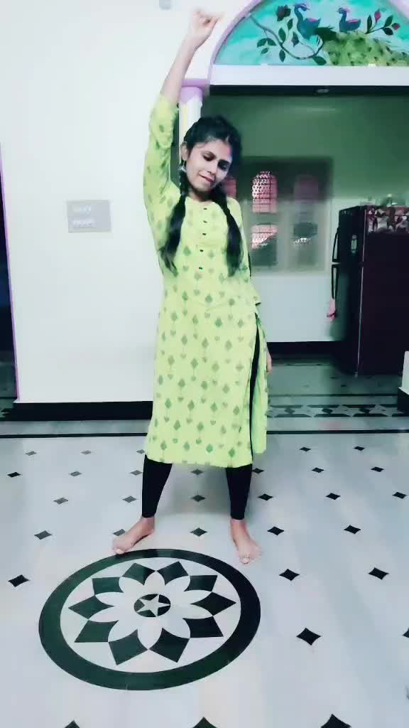 @lovely ch