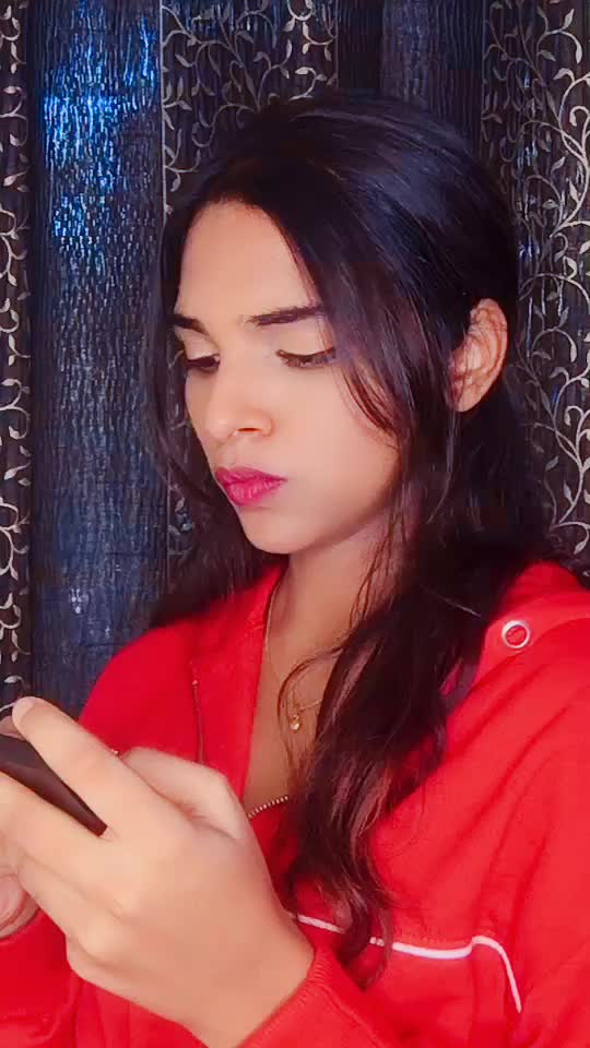 @Yutika Kudtarkar👑