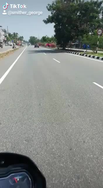@★彡 വായാടി 彡★