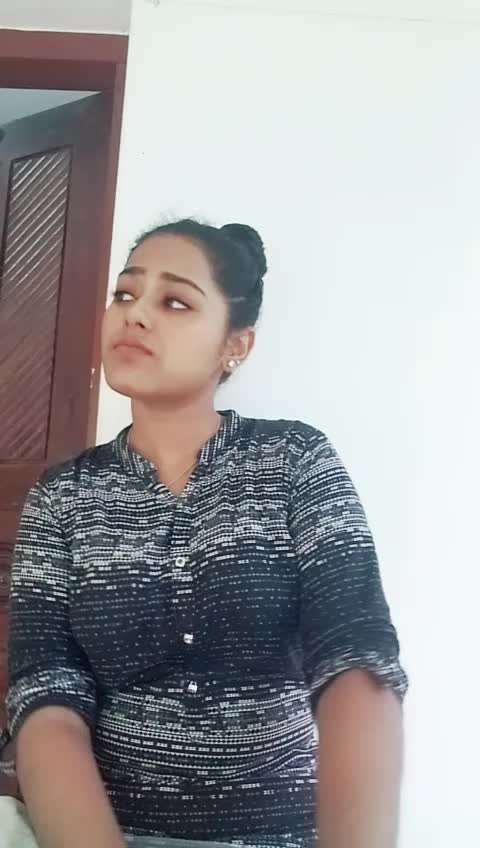 @ASWATHI😇