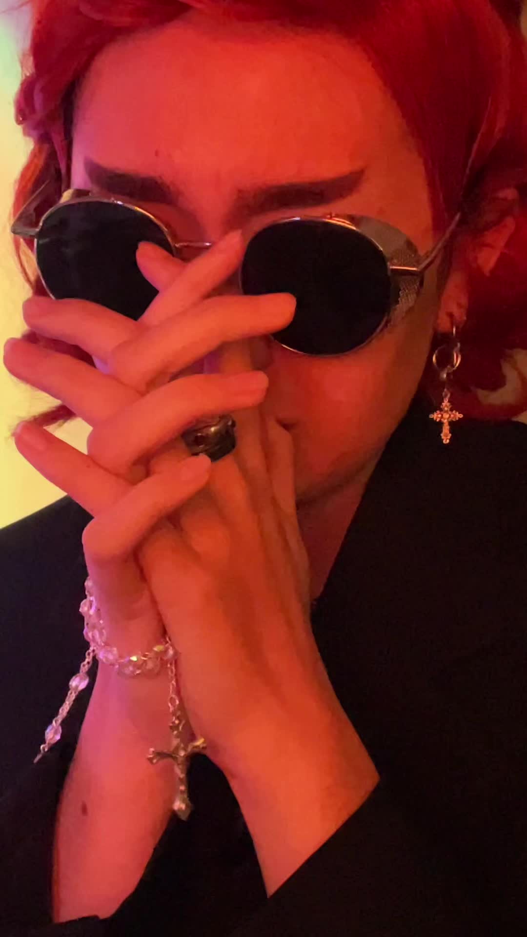 @inhumanteeth ★ tiefy