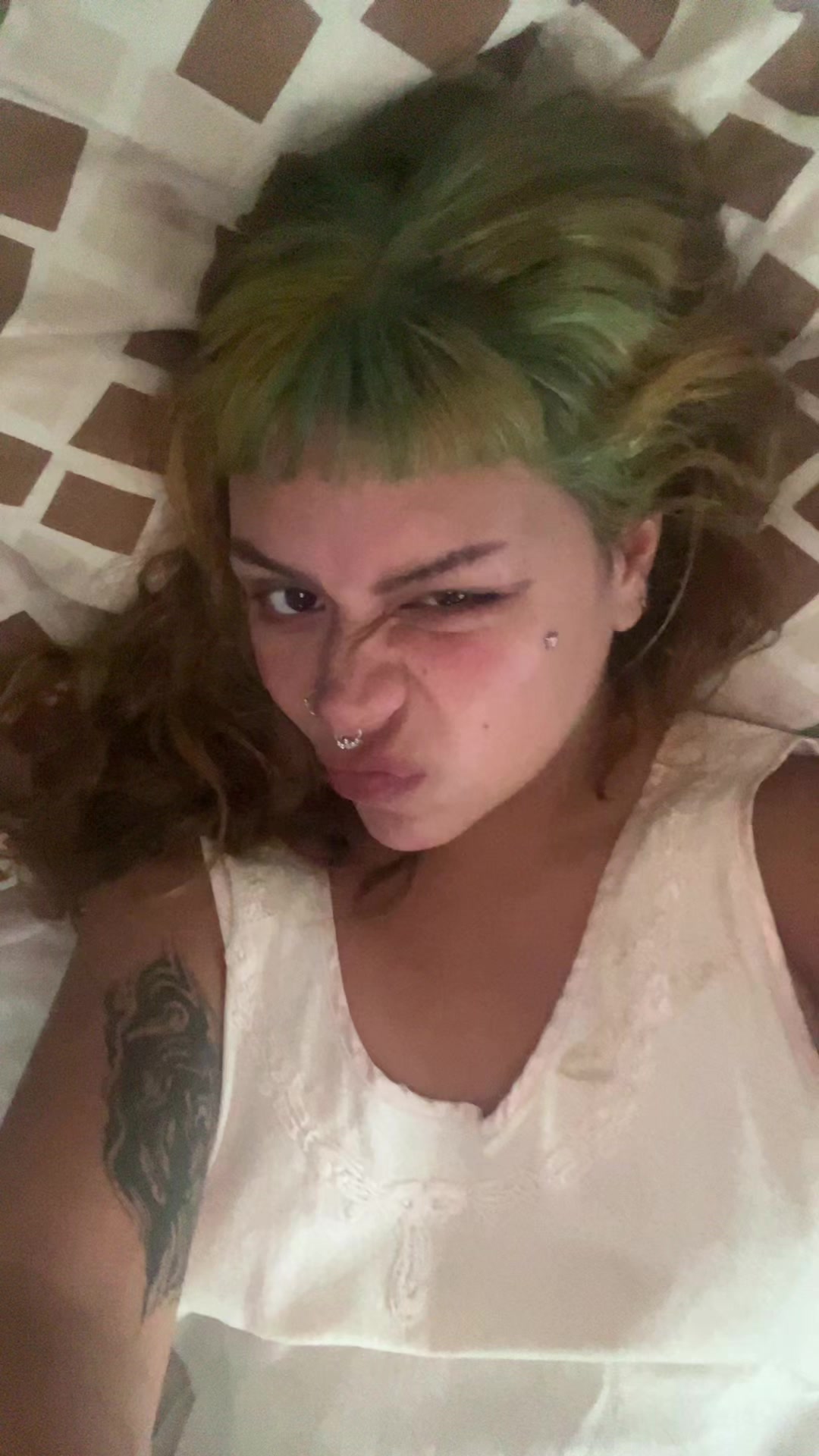 @Ciruela C&oacute;smica 👽