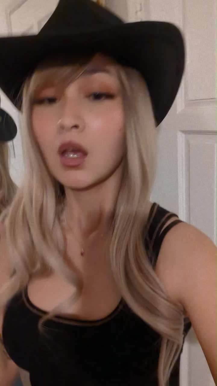 @Em