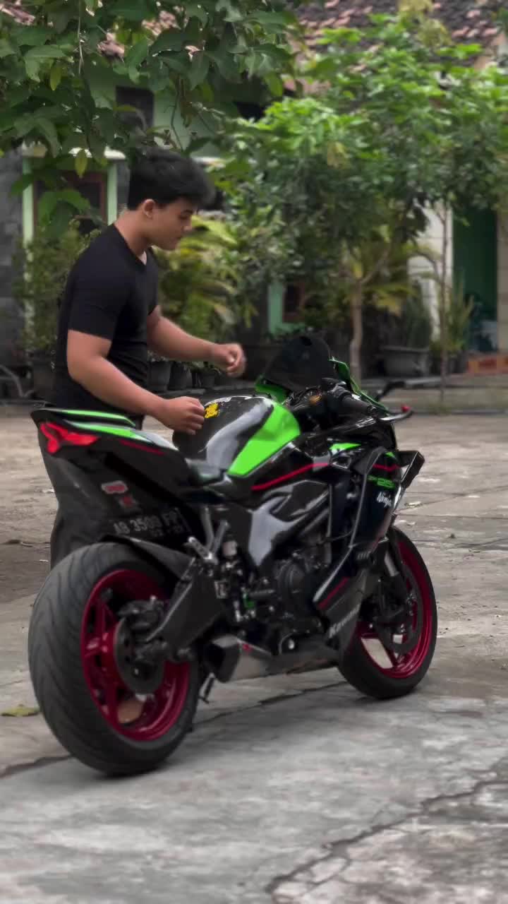 @R444F1