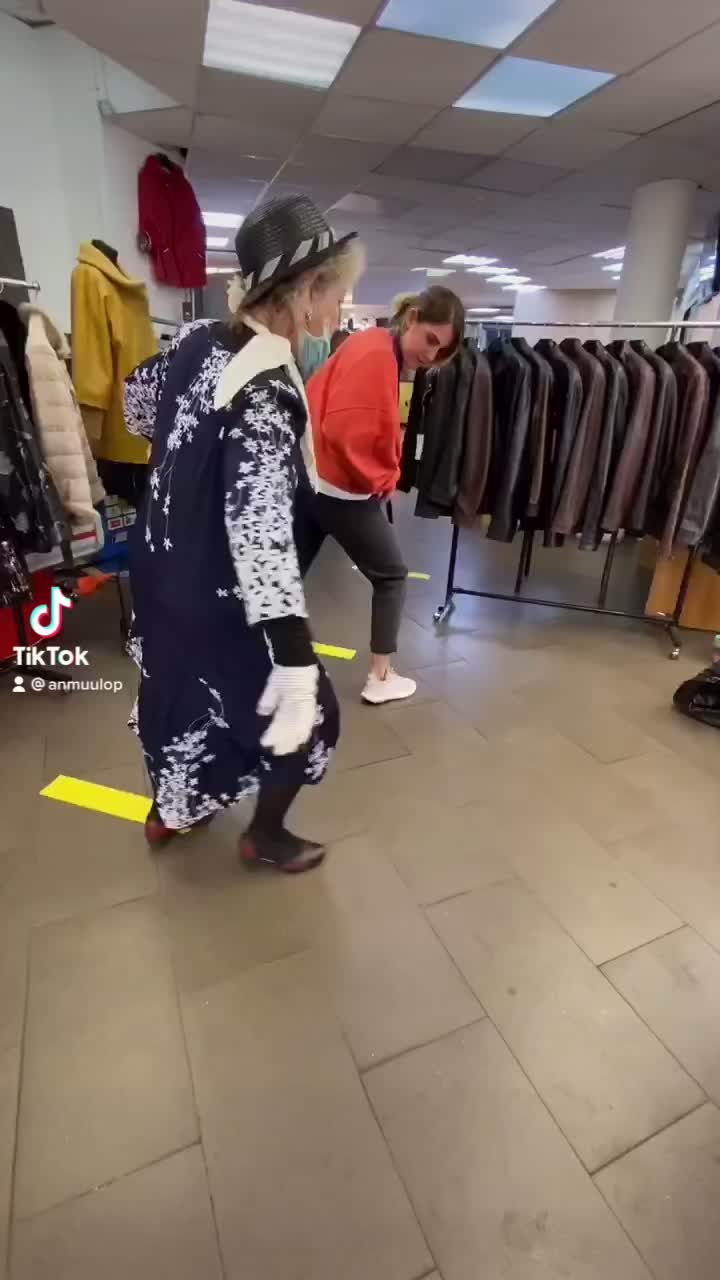 @Полумна с приветом