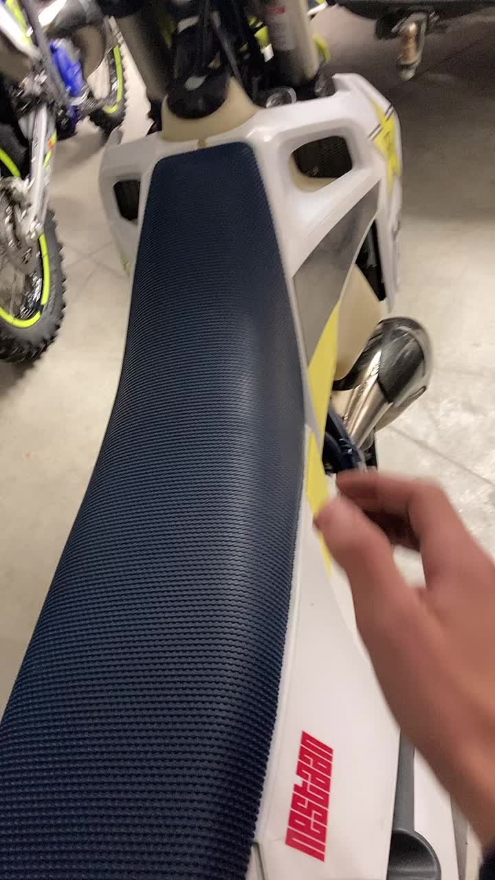 @_georgiew34_
