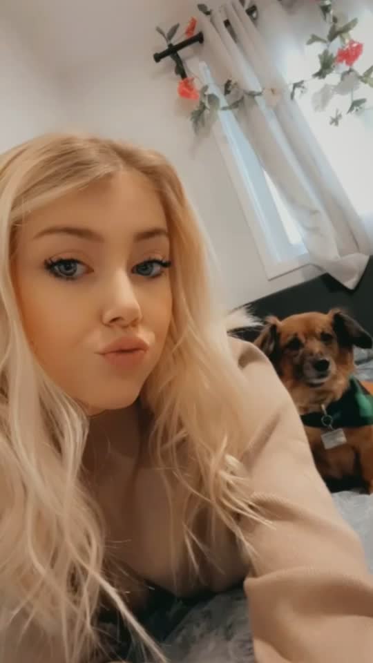 @Riley Reid
