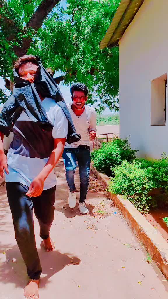 @Bala 🤩 smiley