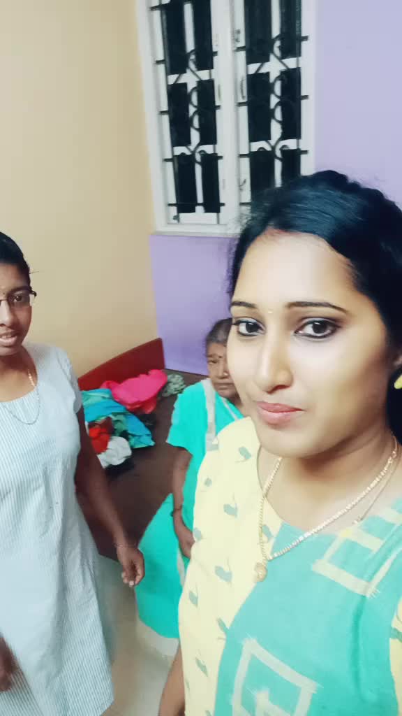 @Lavanya💖qu😁😁n