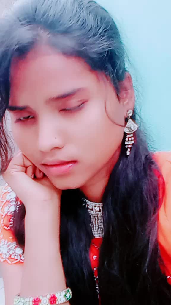 @😘smiling queen😘