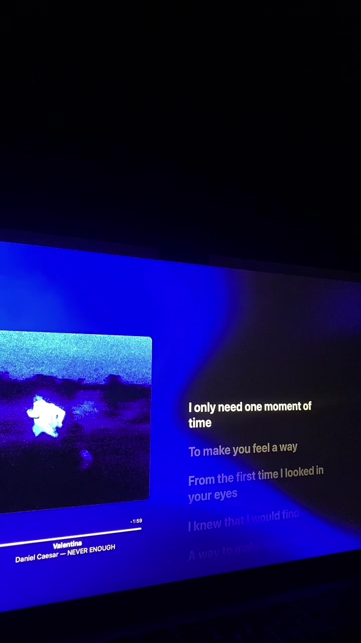 @🎧