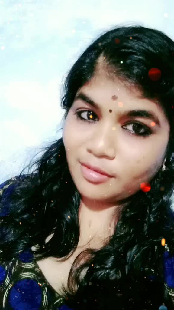 @பச்சை கிளி