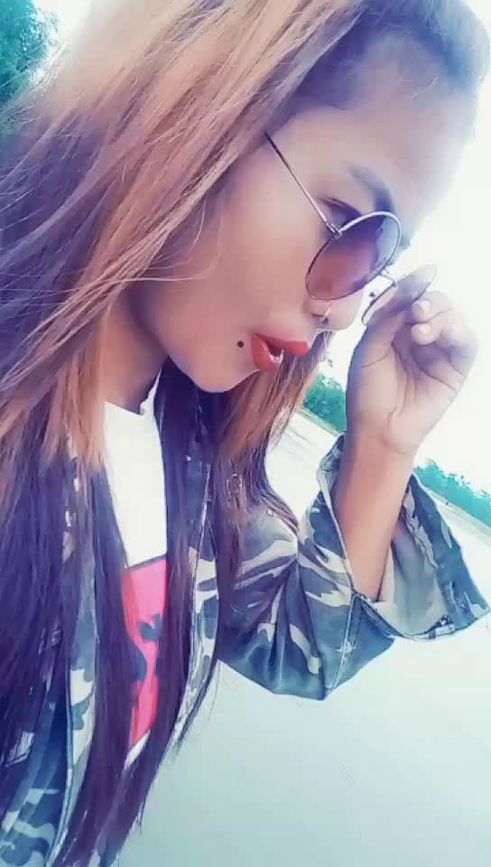 @plz follow me guys