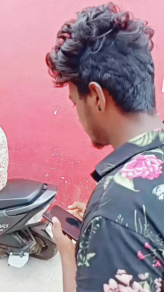@gaananithish