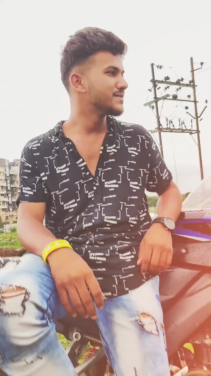 @mr_aashu__05