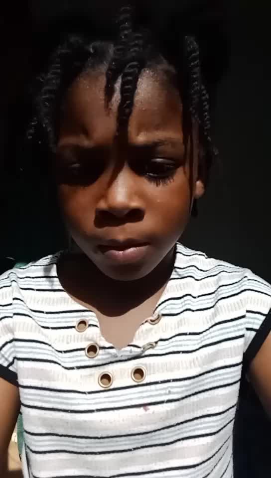 @danieshya