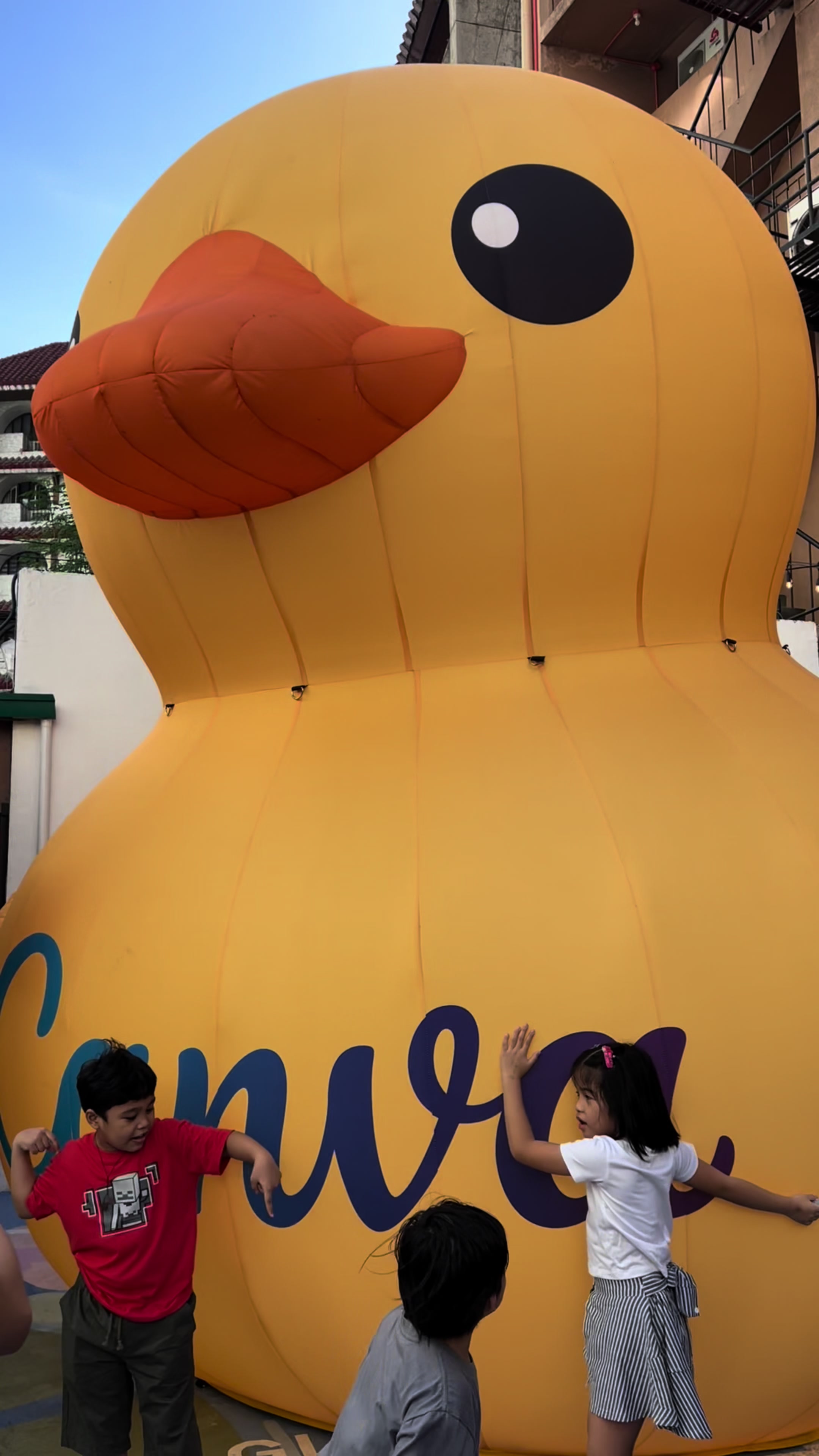 @LI&Egrave;GE MANILA