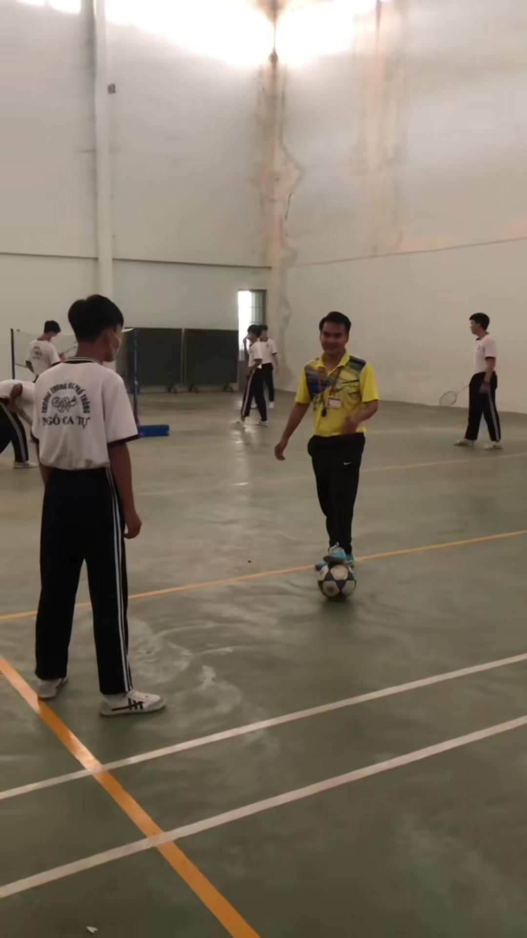@Thầy T&acirc;n Sports
