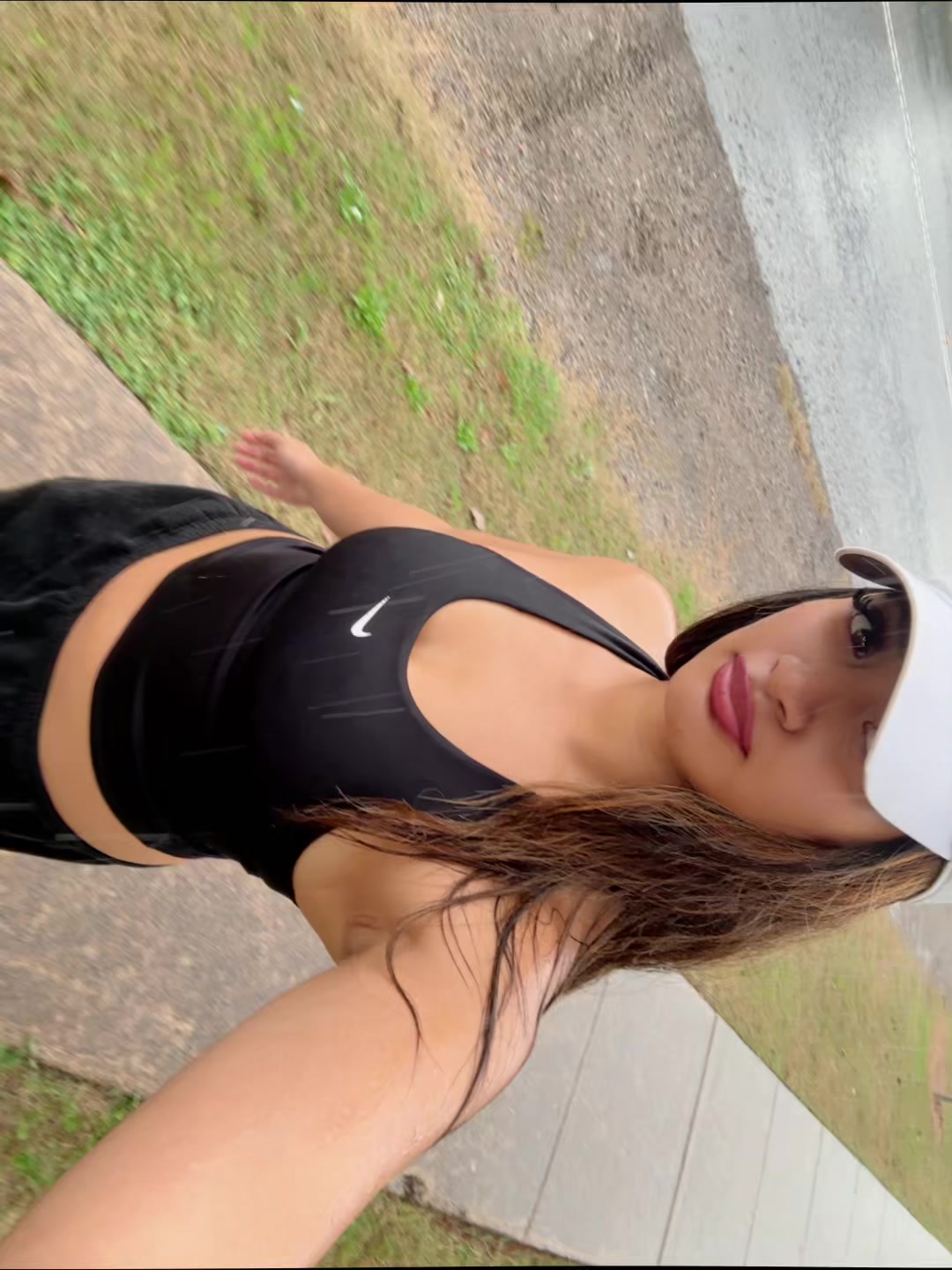 @♛