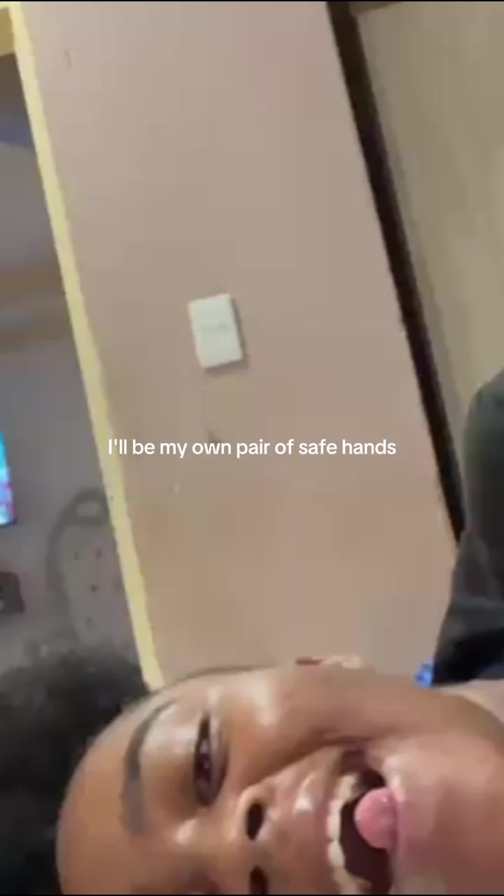 @L!🐍