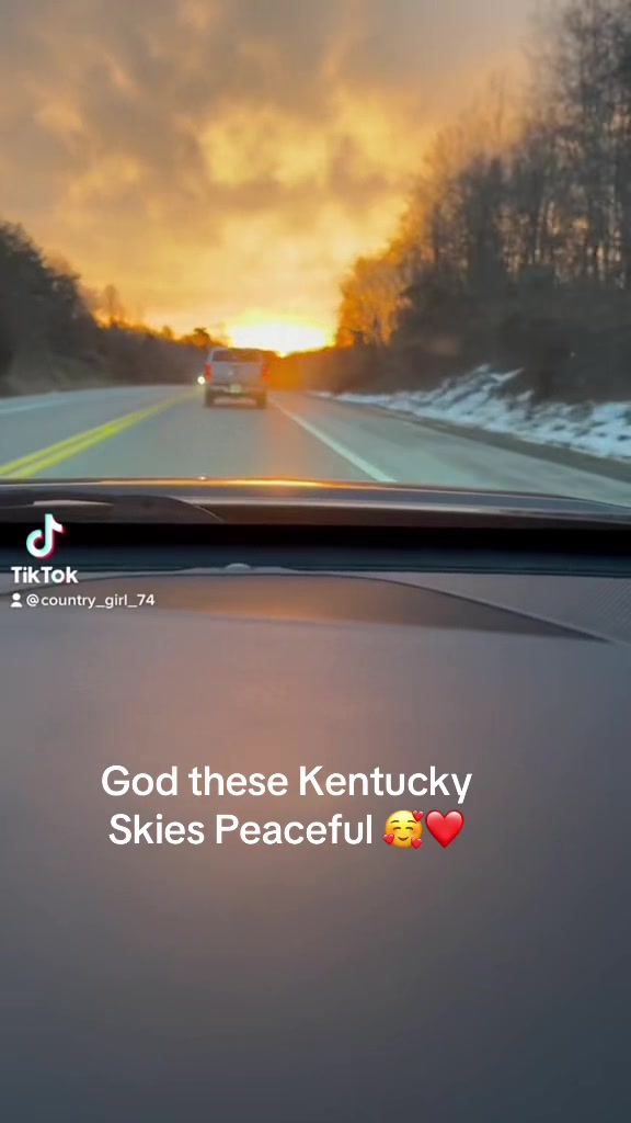@TattoedcountrygurlKy_606โ