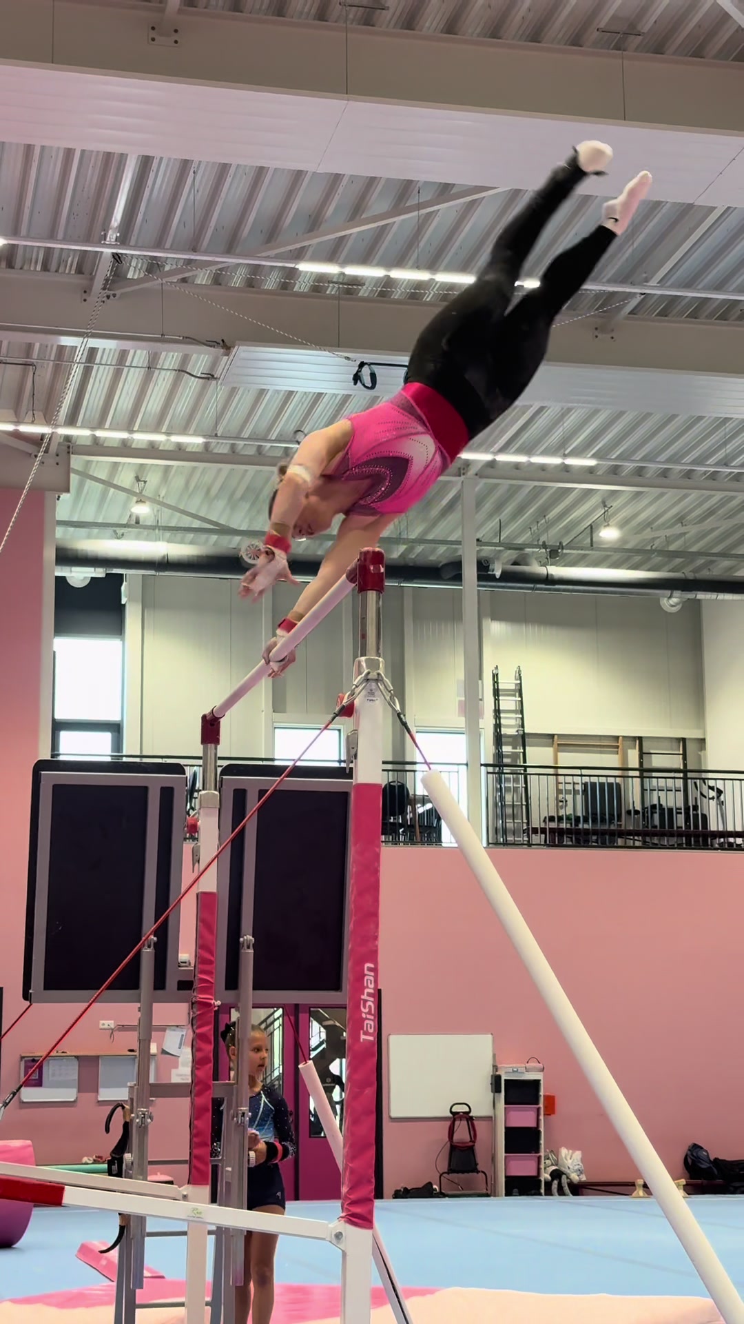 @Rachell 26K🤸♀️💖