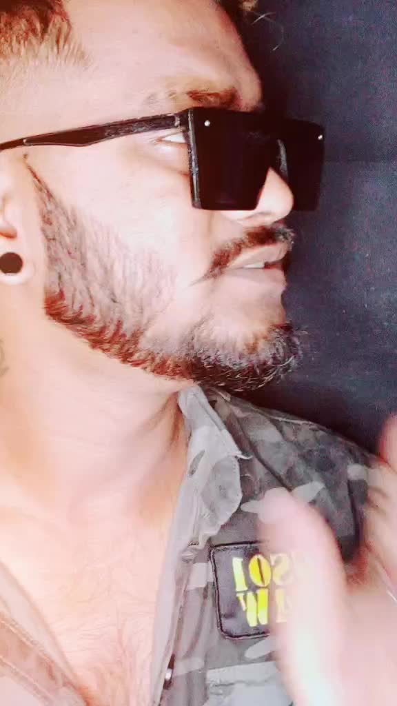 @👑ßîshãl_SîñdrīYã👑