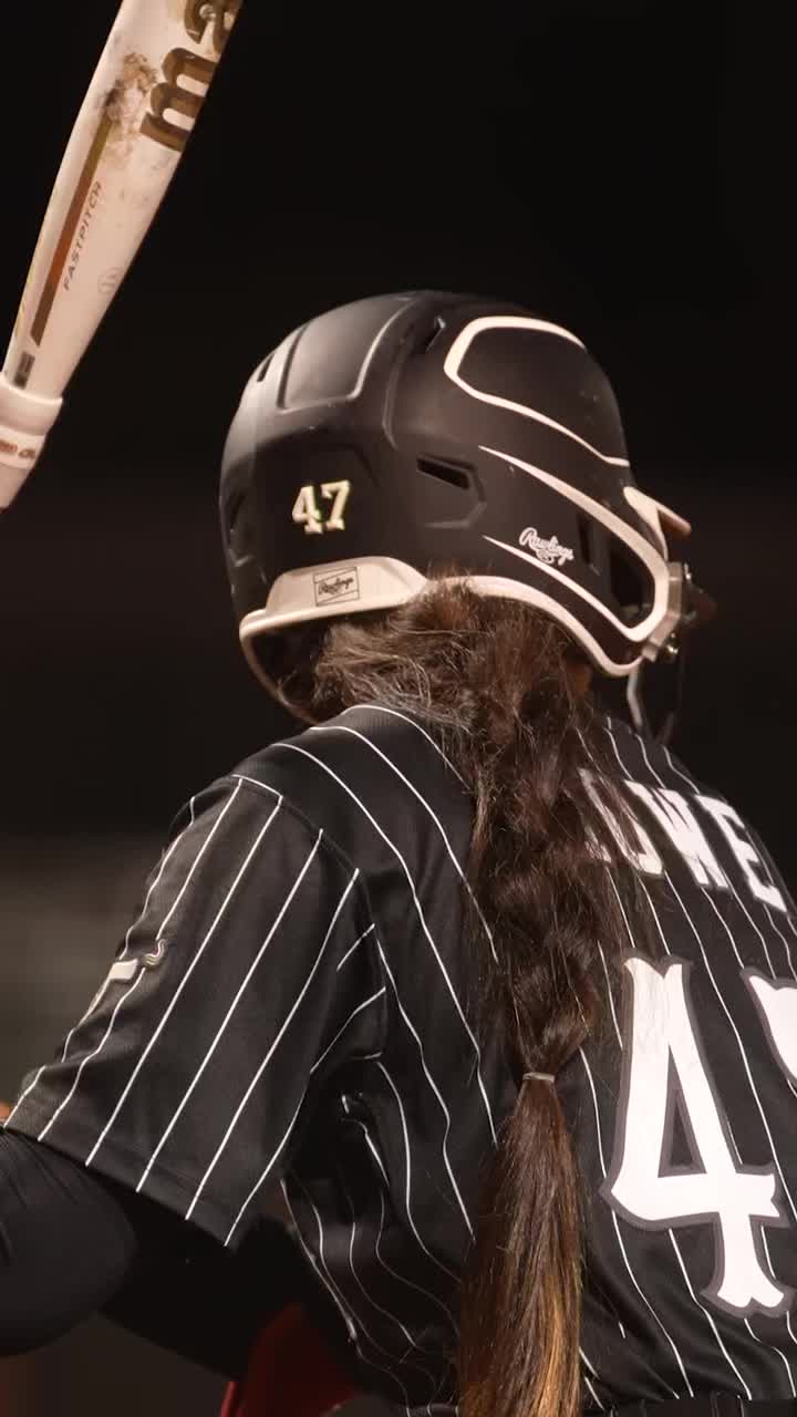 @Women&rsquo;s Professional Fastpitch