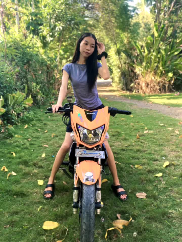@𝙑𝘼𝙉𝙉𝙉.