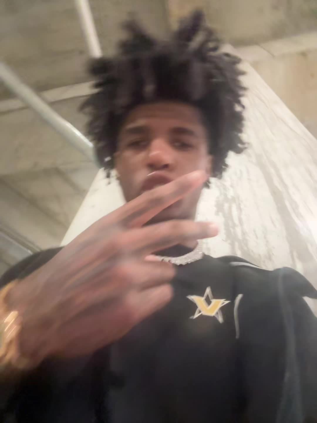 @12⛷️