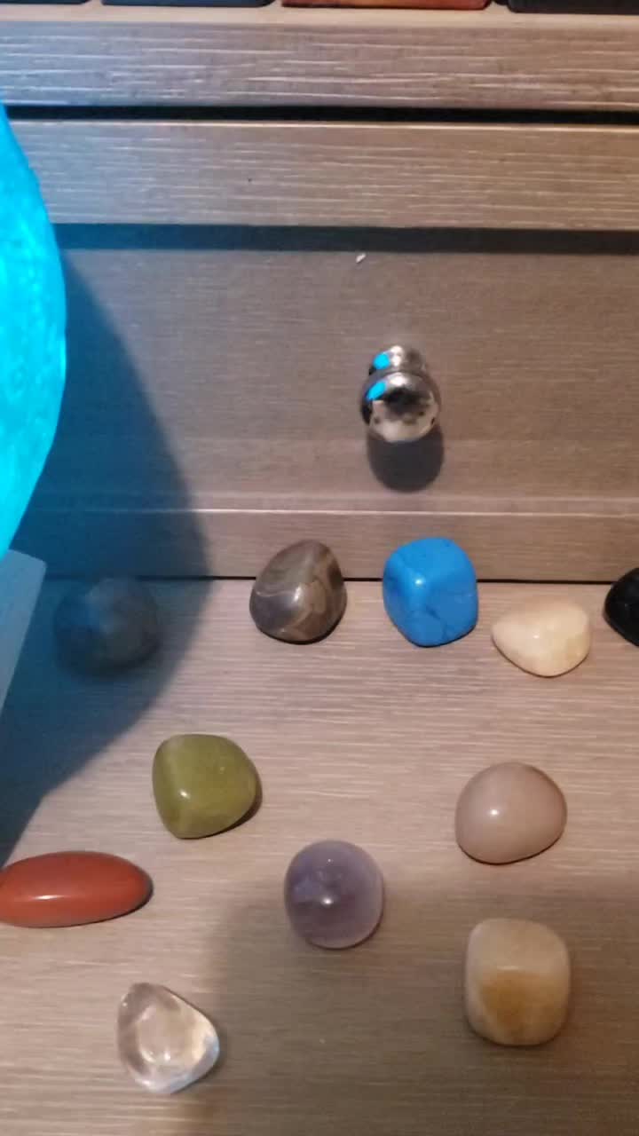 @Butterflymoontarot888