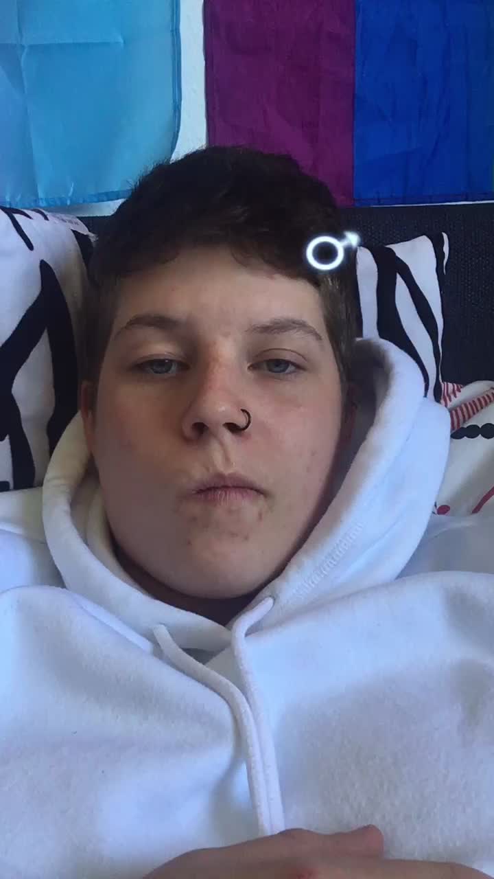 @Milan Jaden🥀