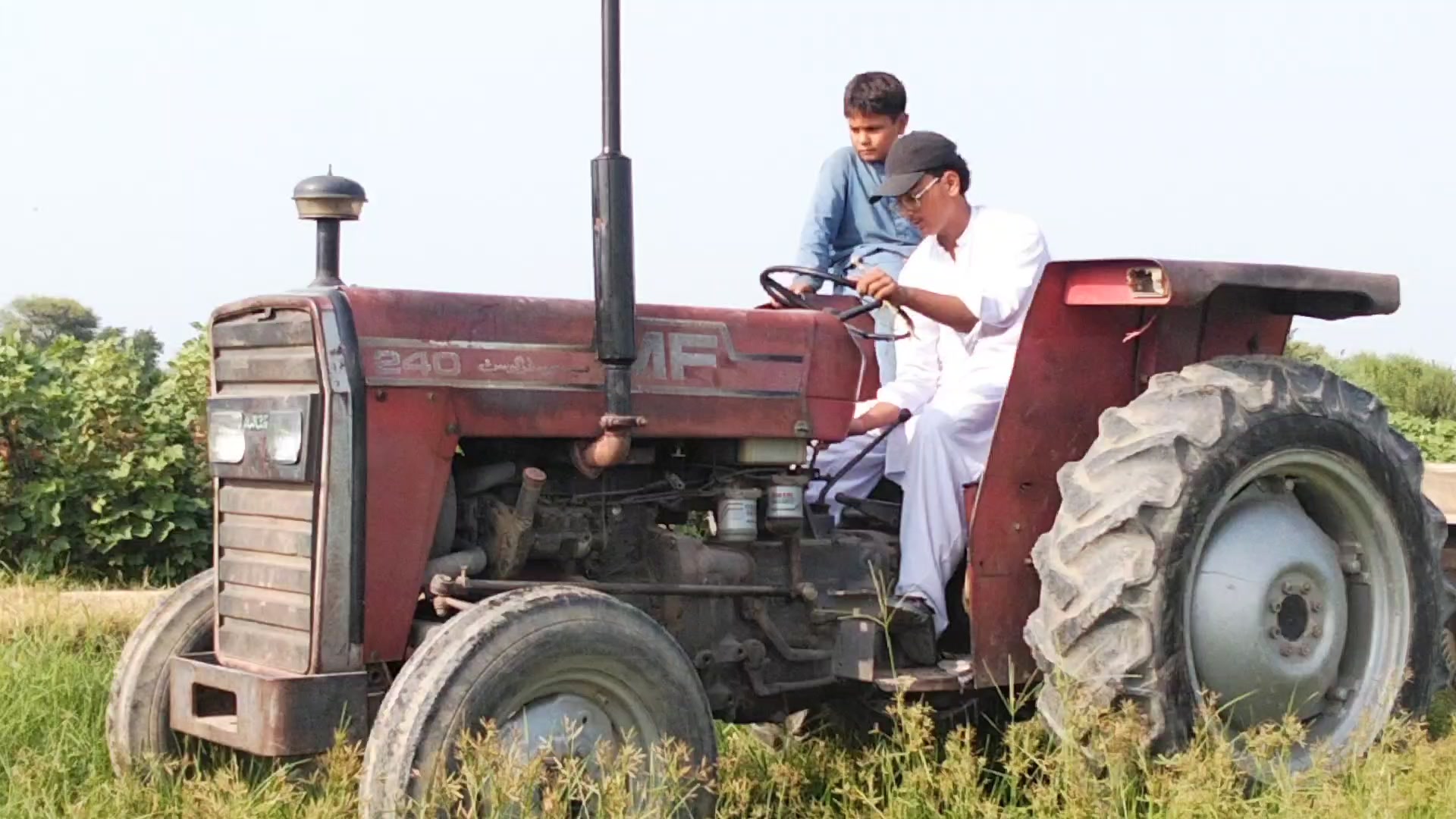 @TRACTOR LOVER 🚜🥷🏻