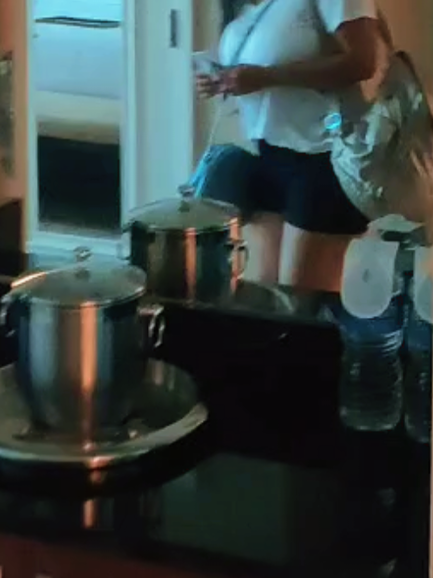 @Strechedurhole