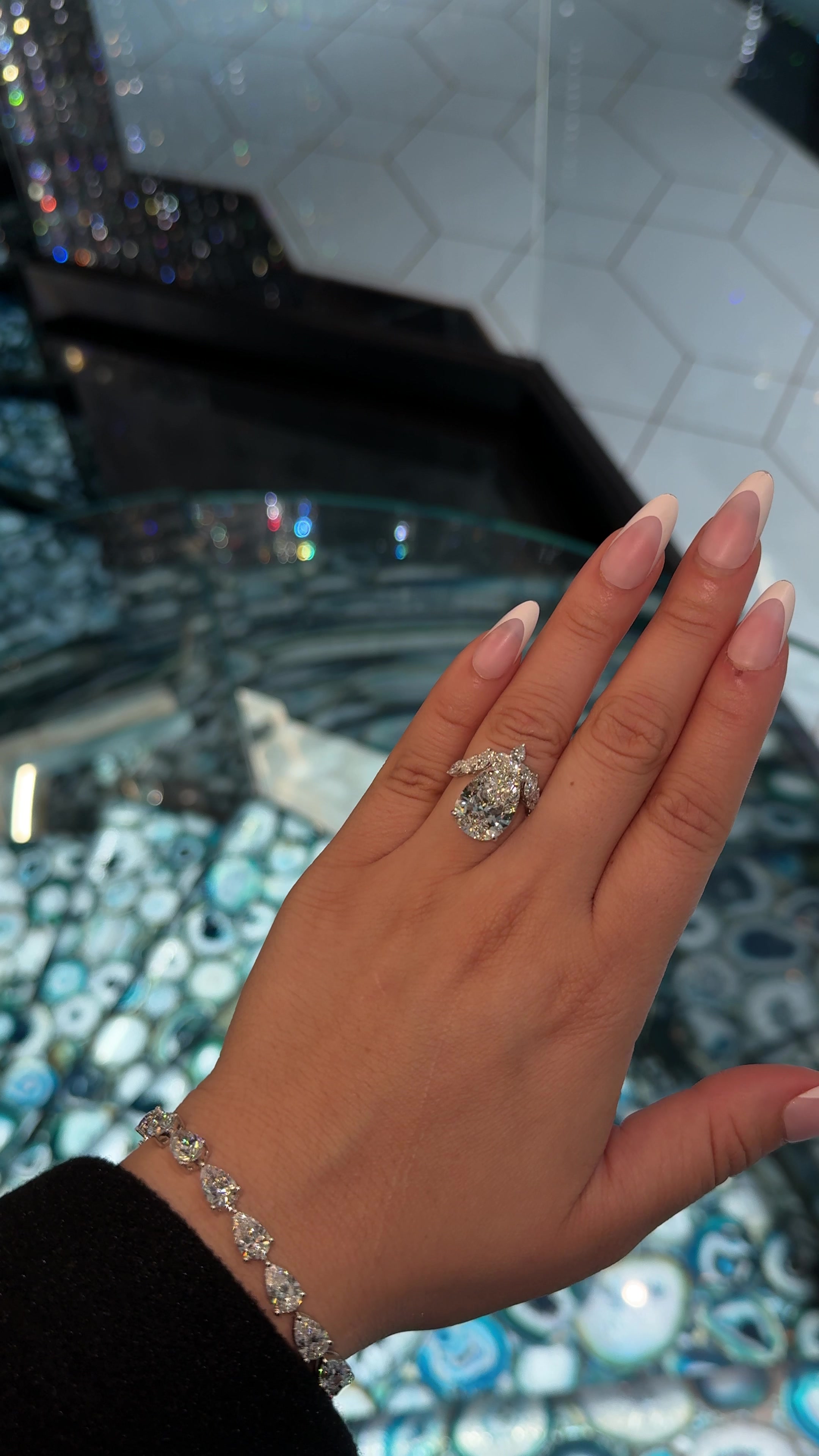 @Victoria Pristine💎