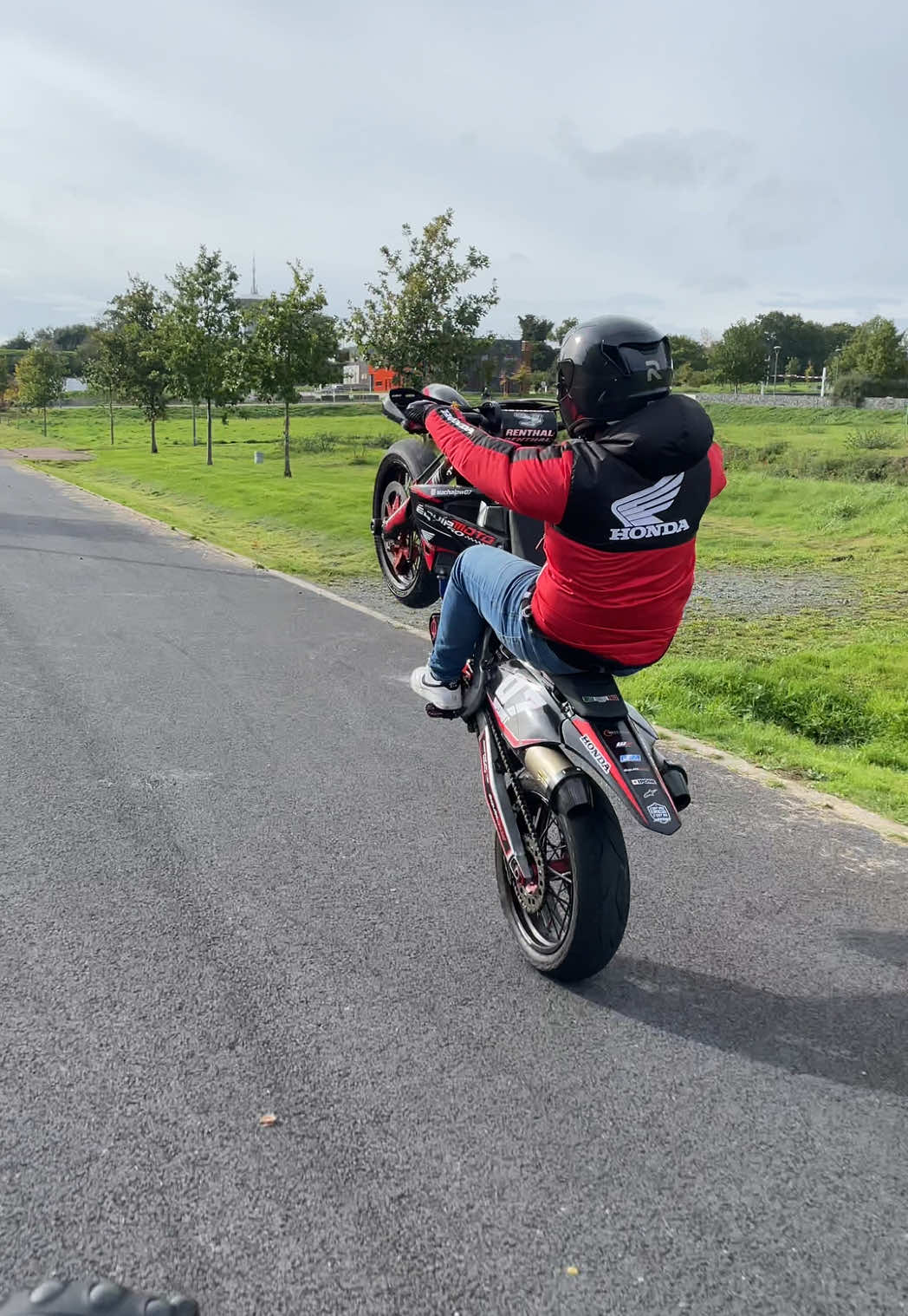@Machalow 🇫🇷