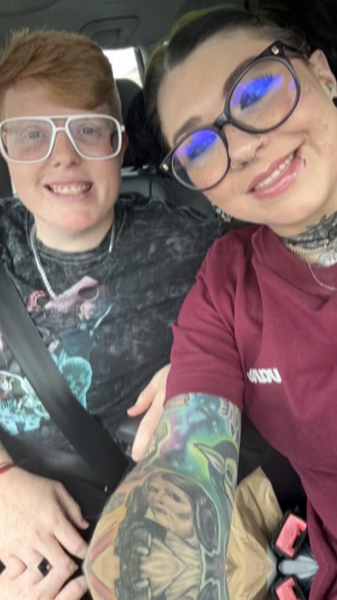 @Emogirl🖤🖤
