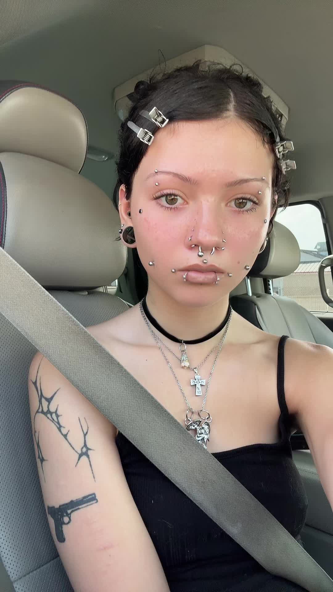 @miss.porcelain_