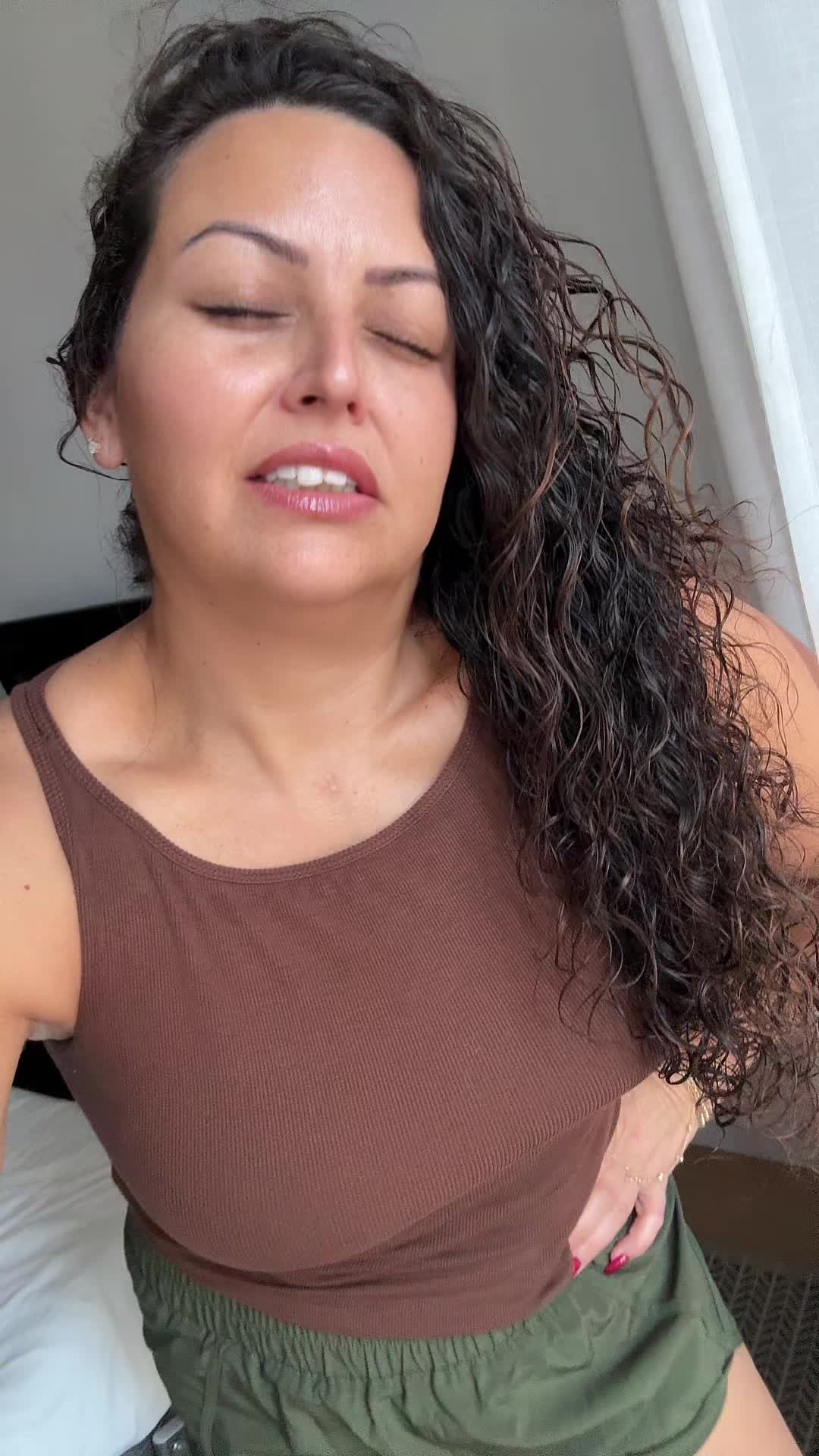 @Adriana