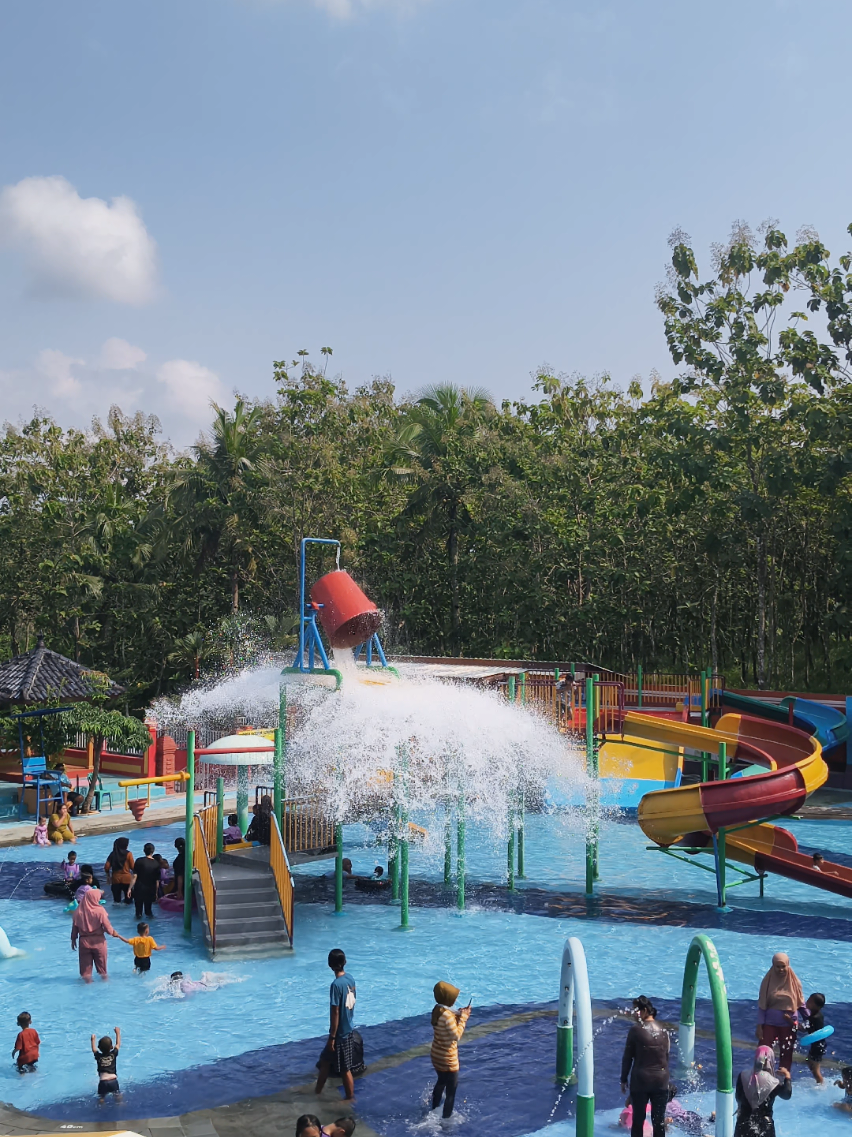 @Waterpark Banyu Mili Arta