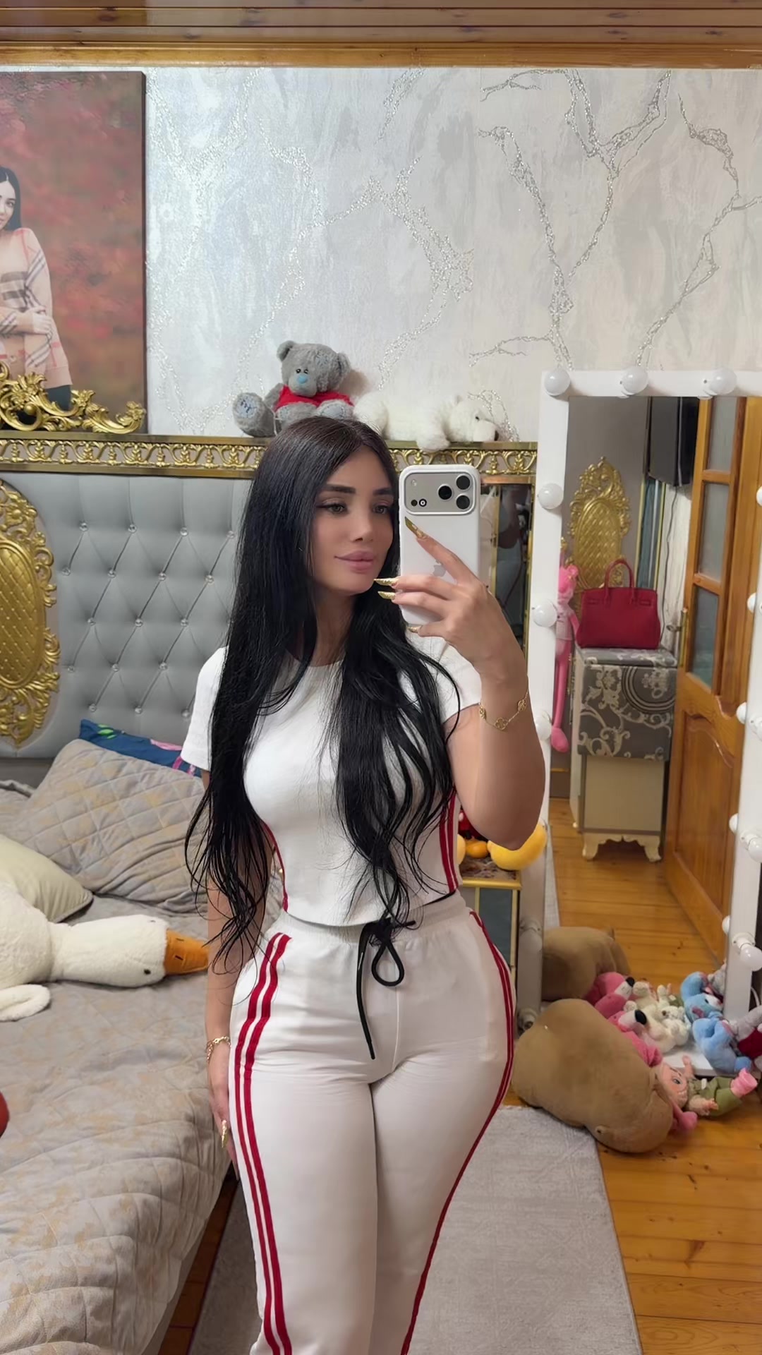@Mavish_42