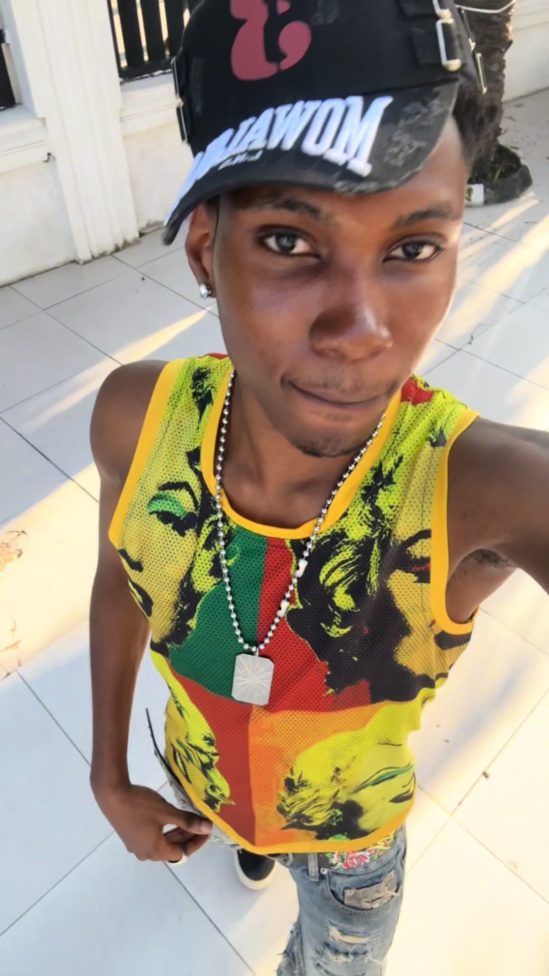 @sinlaurentt