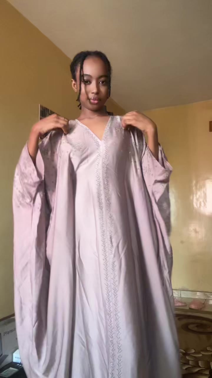 @AïssatouSow🇬🇳