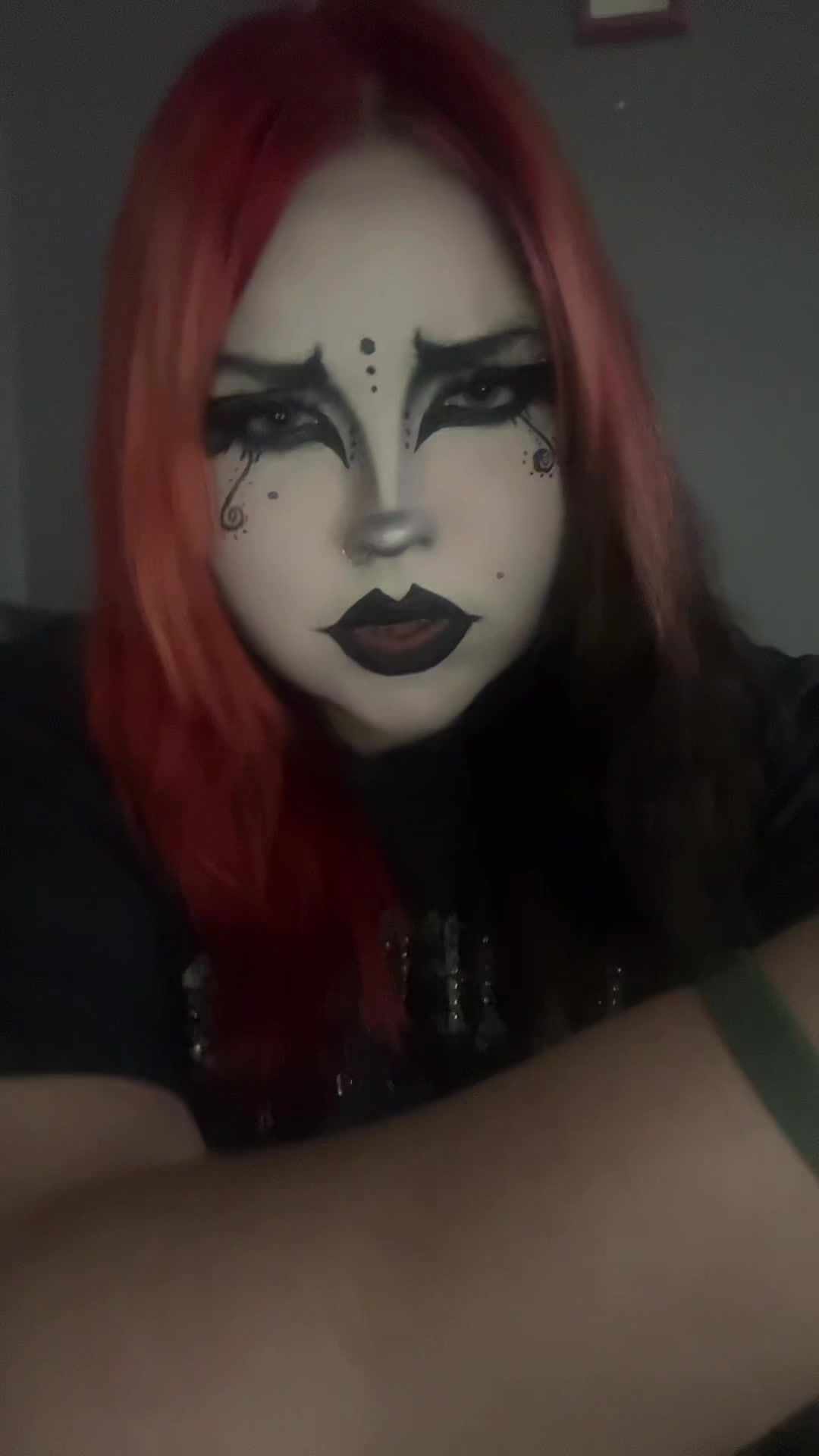 @livingdeadgirliemadz