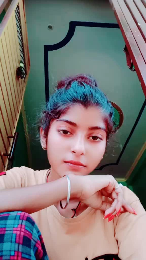 @💔alone girl💔