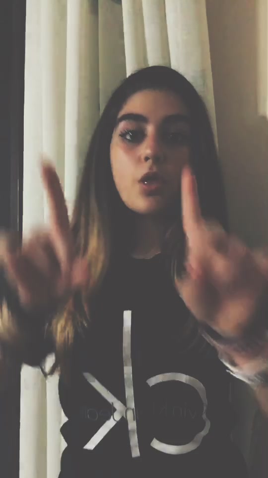 @CARLA🌹