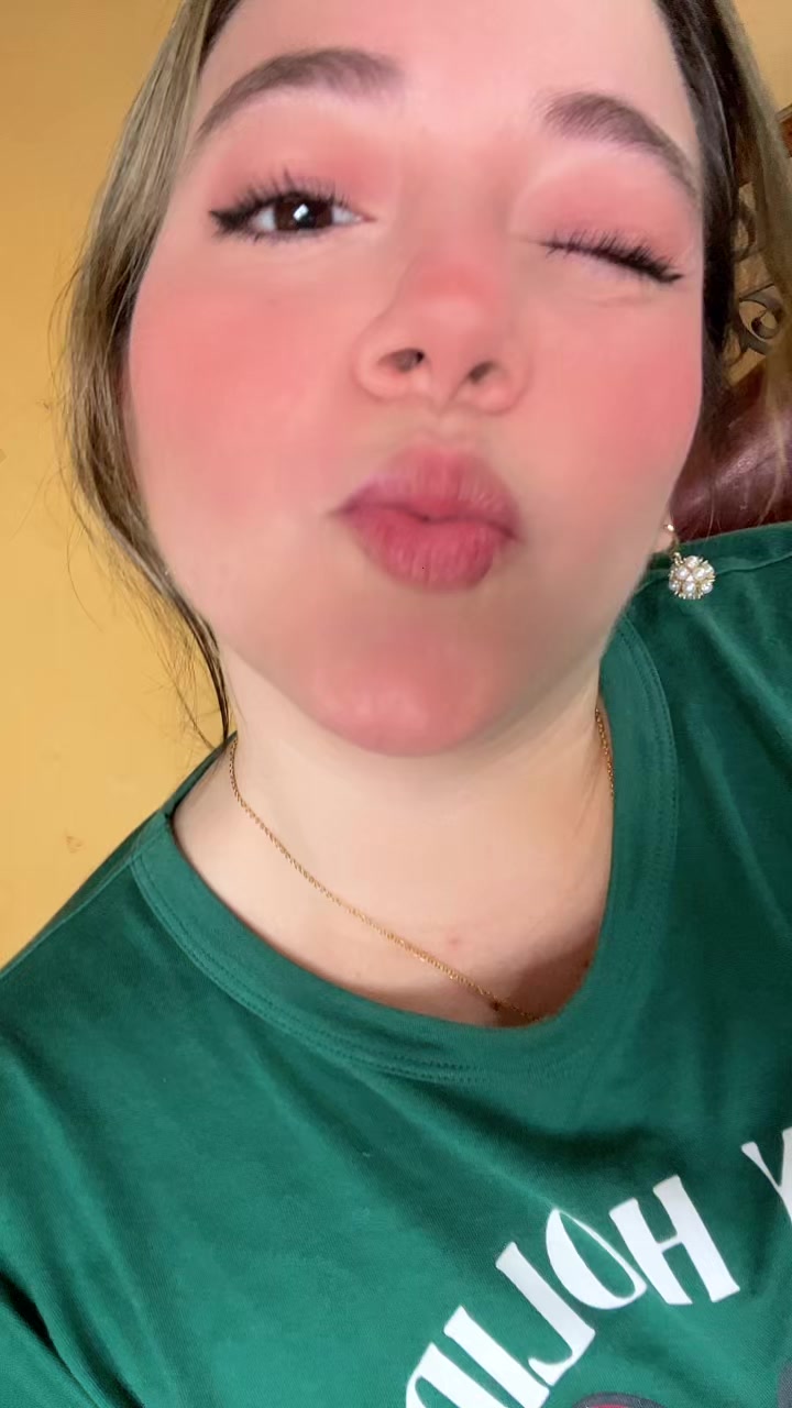 @🐼🎶❤️&zwj;🔥Sħar&ouml;n🥥🍒